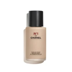 CHANEL N°1 De Chanel Revitalizing Foundation Illuminates - Moisturizes - Protects - Fredrik & Louisa