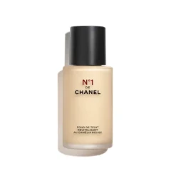 CHANEL N°1 De Chanel Revitalizing Foundation Illuminates - Moisturizes - Protects - Fredrik & Louisa