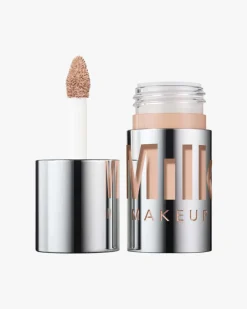 Future Fluid Creamy Hydrating Concealer 8,5 ml